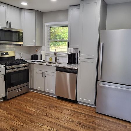 Rare Find! Private Heated Pool & Spa - Entire Home Near Atl City Center Atlanta Bagian luar foto