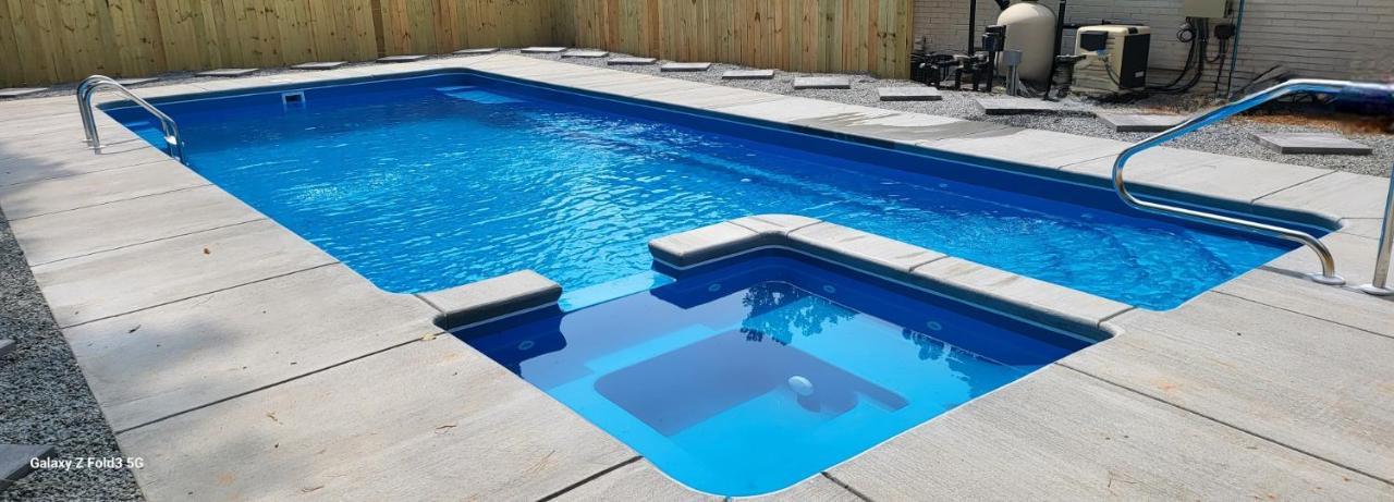 Rare Find! Private Heated Pool & Spa - Entire Home Near Atl City Center Atlanta Bagian luar foto