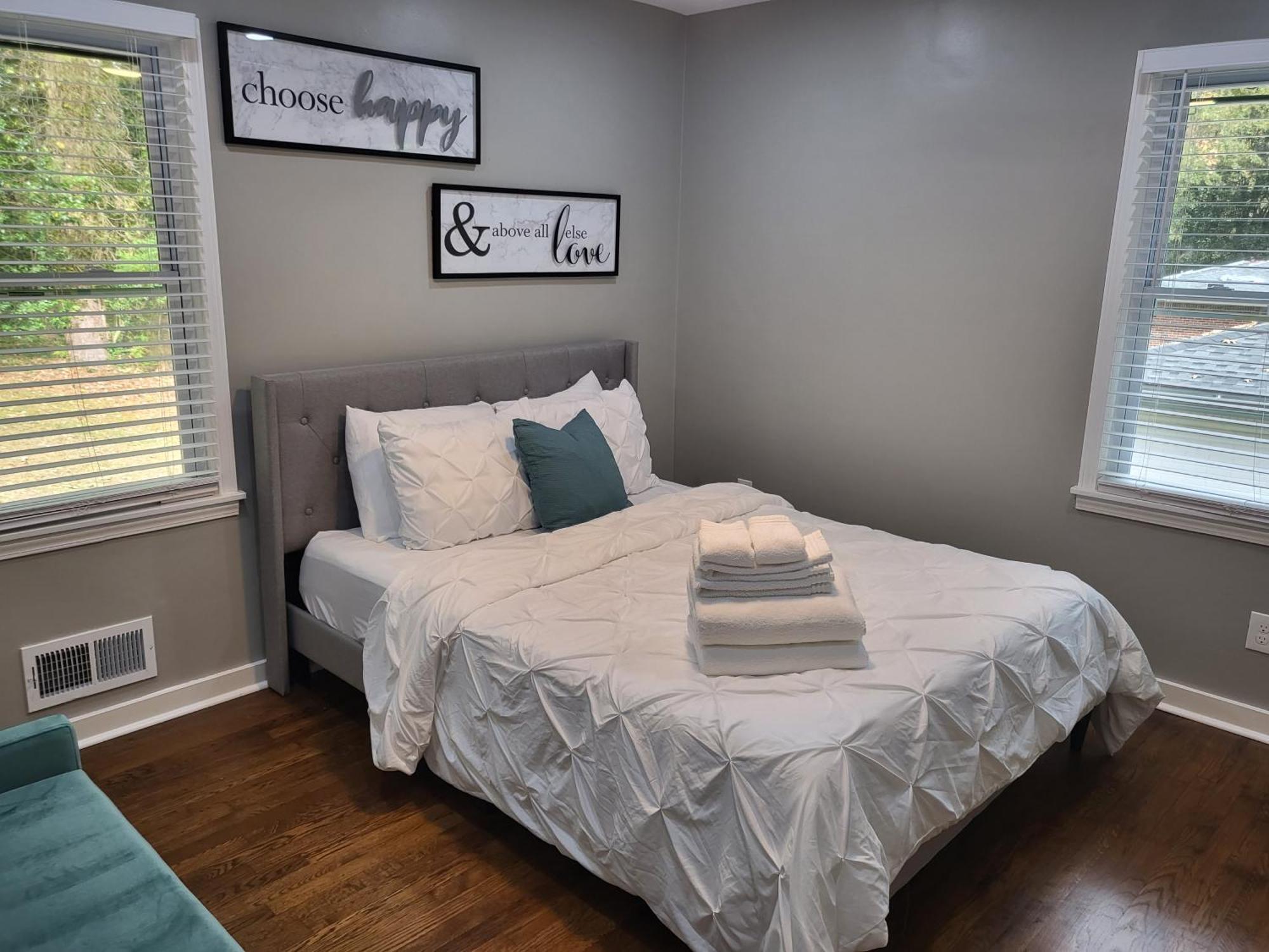 Rare Find! Private Heated Pool & Spa - Entire Home Near Atl City Center Atlanta Bagian luar foto
