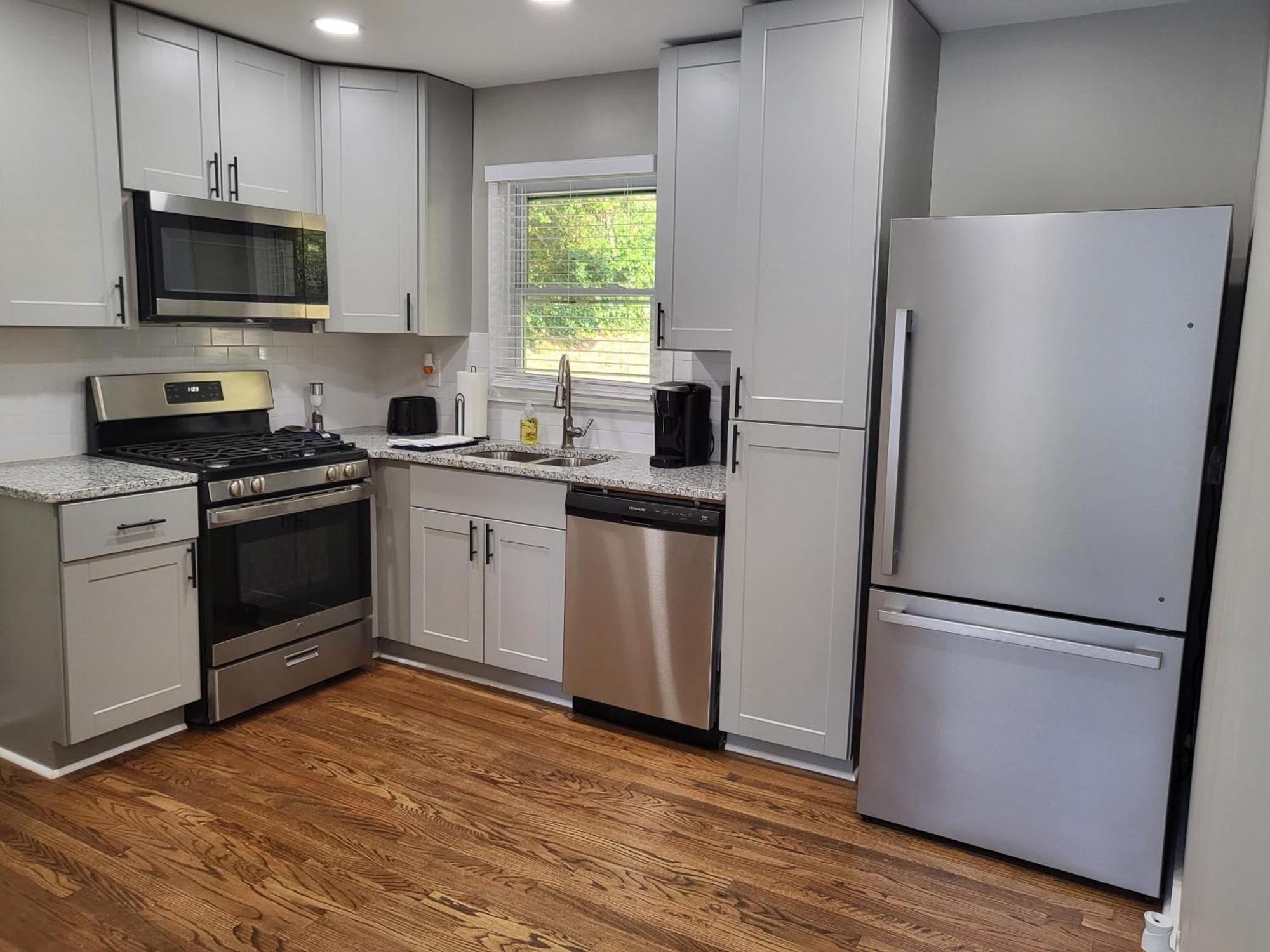 Rare Find! Private Heated Pool & Spa - Entire Home Near Atl City Center Atlanta Bagian luar foto